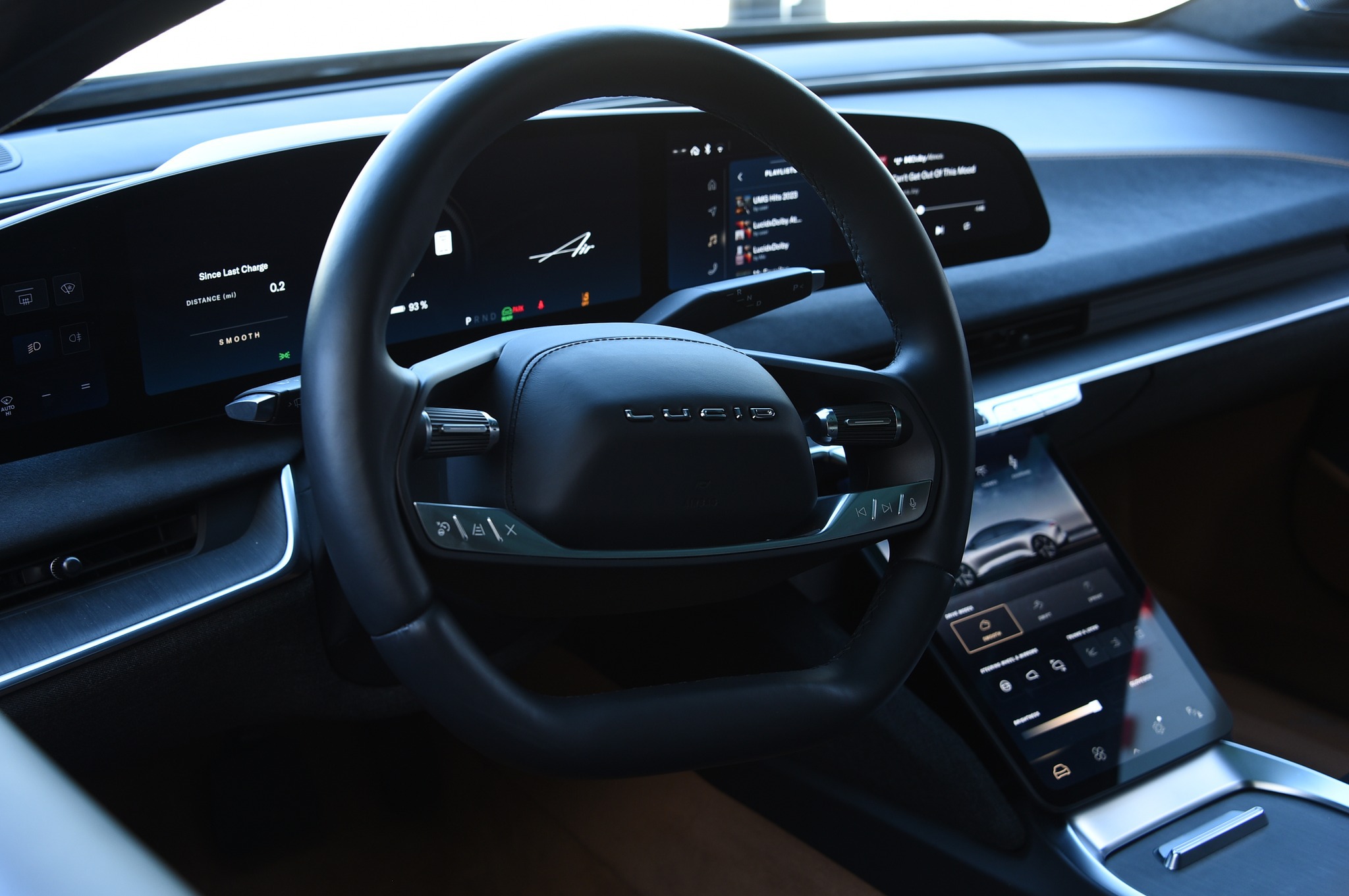 Lucid Air, un rival de lux pentru Tesla, îşi dezvăluie interiorul impresionant